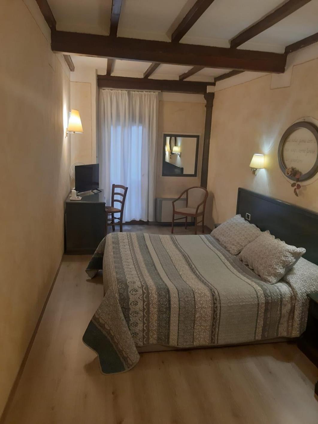 Hotel Borgo Antico Bibbiena Exterior foto
